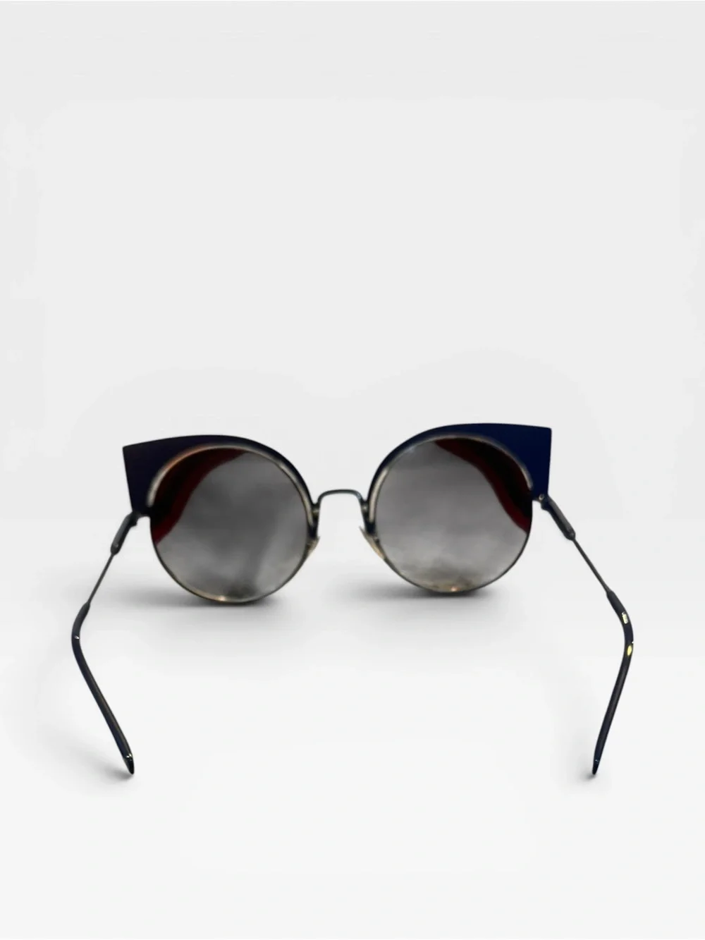 NWOT women’s AUTHENTIC FENDI Hypnoshine red & blue Cat Eye Sunglasses
